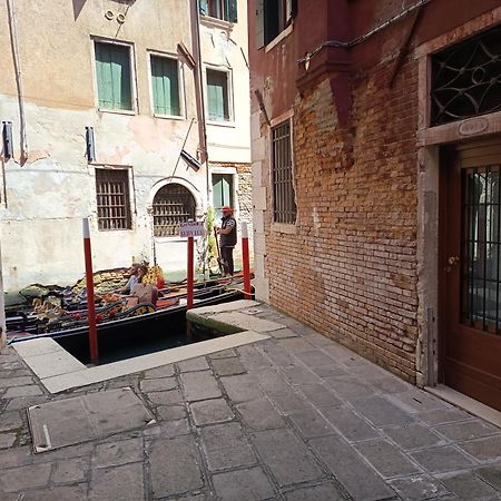 Ca Del Gambero Canal View البندقية المظهر الخارجي الصورة
