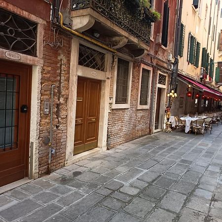 Ca Del Gambero Canal View البندقية المظهر الخارجي الصورة